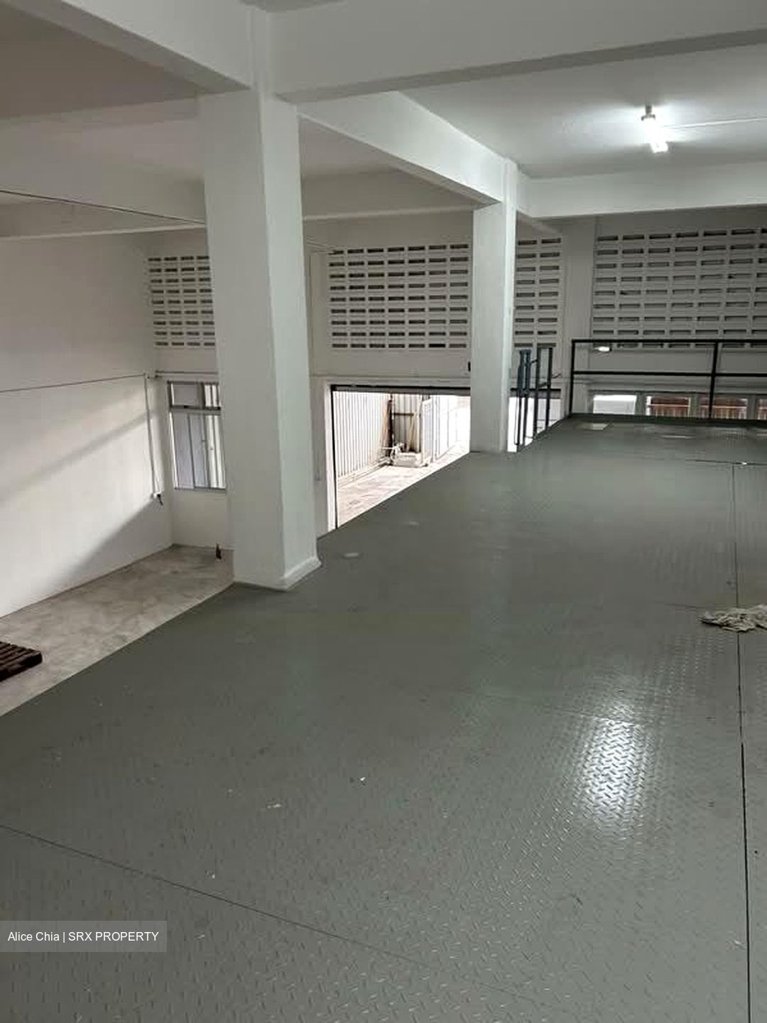 Chai Chee Lane (D16), Factory #590383231